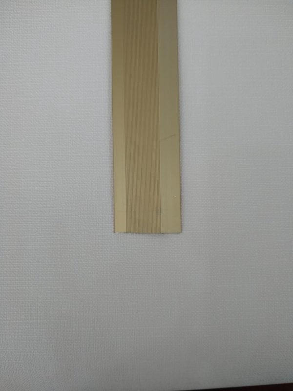 Varilla Desnivel Nivelador Liviano Aluminio X 270cm Oro - Imagen 2