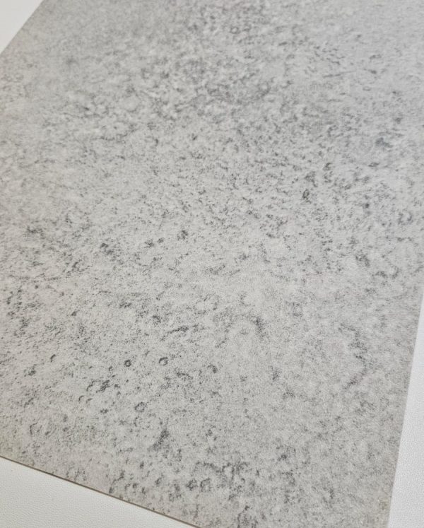 Piso Vinilico En Rollo Ivc Luna Simil Cemento Alisado X 1m2 - Imagen 4