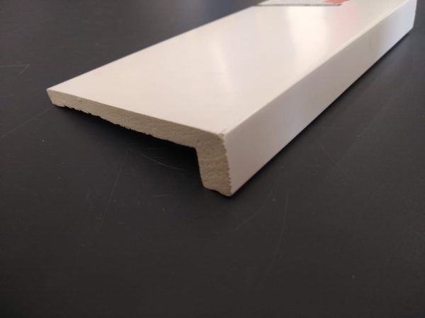 Tapa Zocalo Pvc Blanco Recto 12cm Pasacable X 2,45ml - Imagen 3