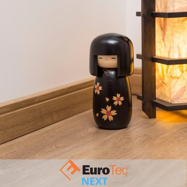 Zócalo Pvc Eurotec Facetado Simil Madera 8cm X 2.45 Mts - Imagen 3